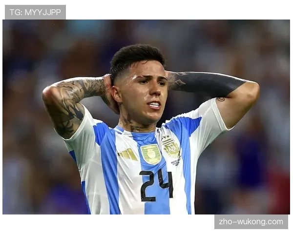 切尔西阵容微调：桑托斯进入替补席，恩佐回归核心位